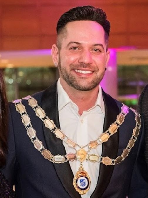 EFREN APONTE